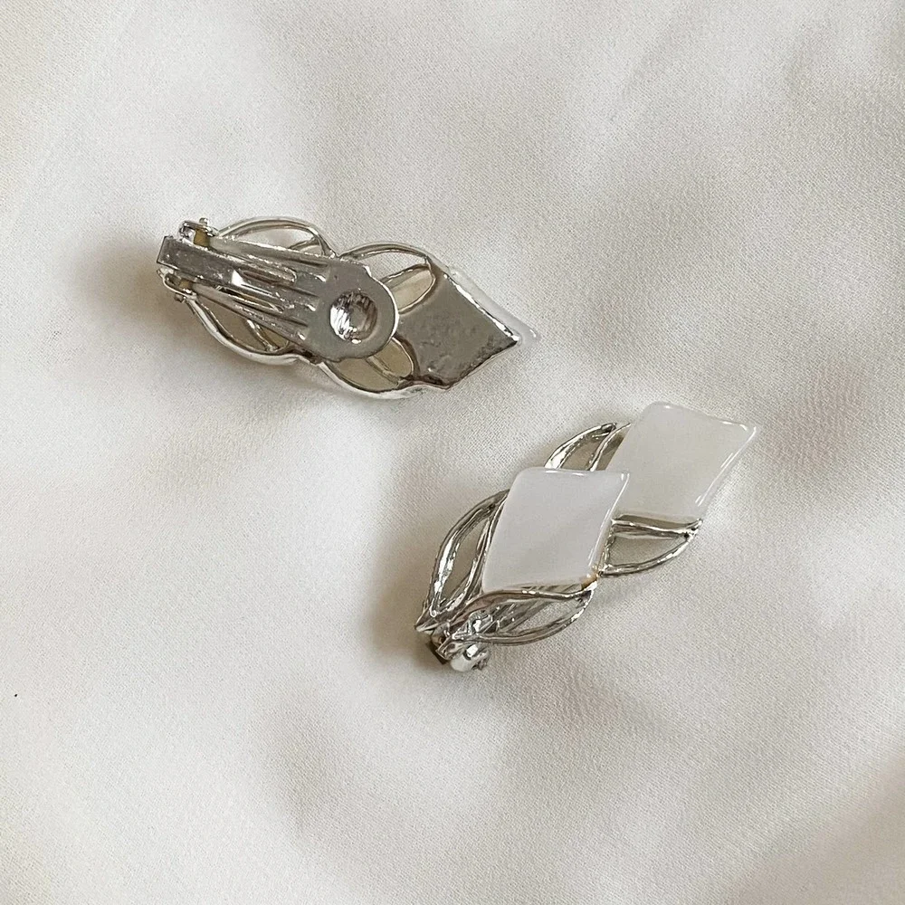 VTG Silver White Double Diamond Clip Earrings - Picture 3 of 7